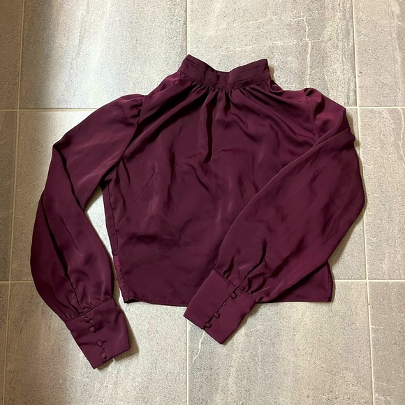 Dynamite Sexy Blouse - Picture 1 of 5